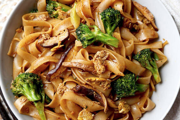 Pad See Ew with Tofu, Mushrooms and Broccoli (NEW!/Limited-Offer)