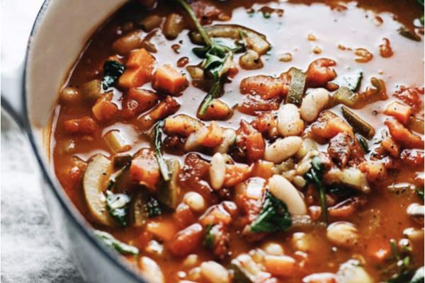Hearty Tuscan White Bean Stew with Carrot, Kale, Zucchini, Artichoke and Red Pepper (Main 4/NEW!)